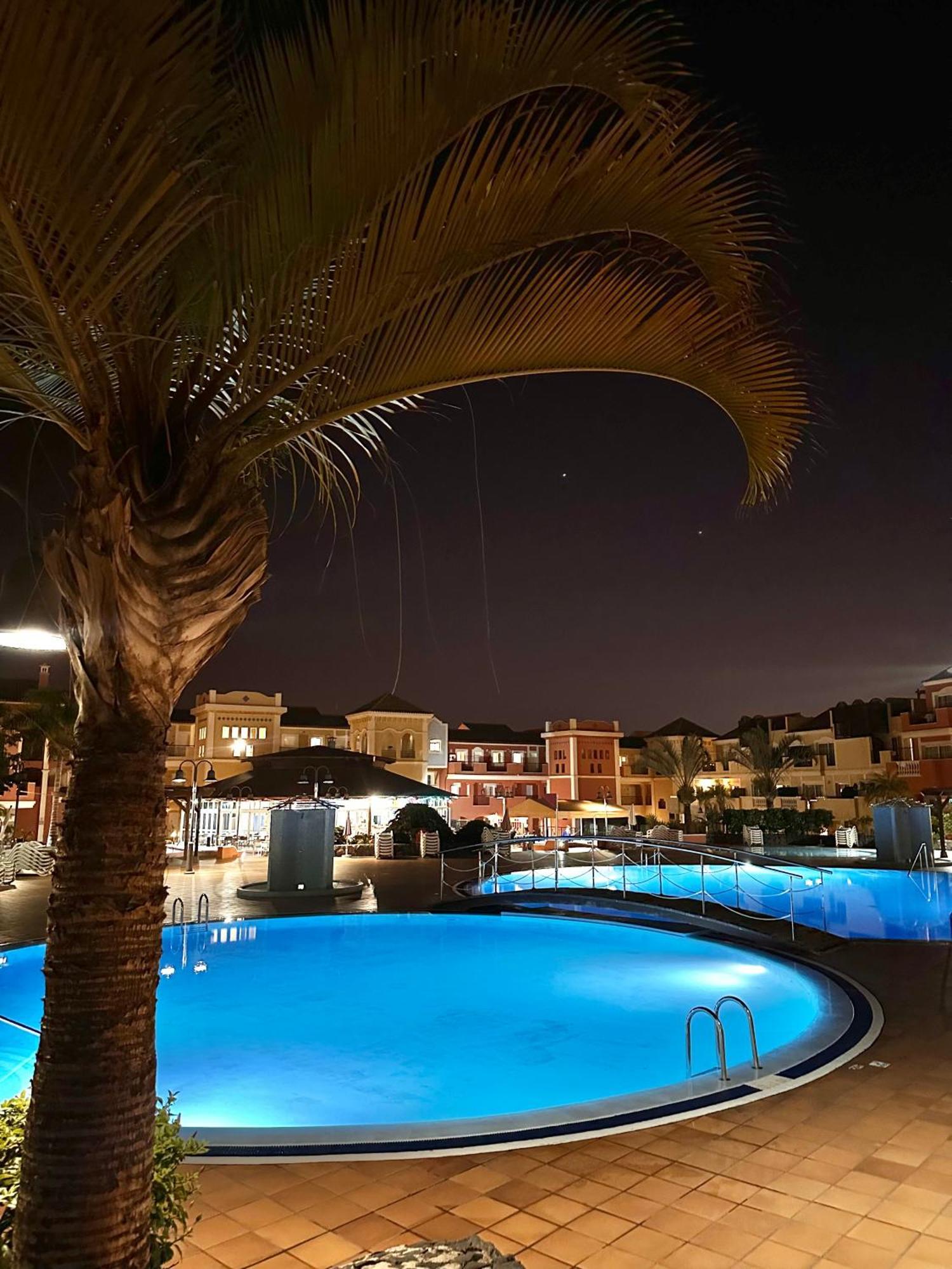 לוס כריסטיאנוס Sunny Apartment & Heated Pool מראה חיצוני תמונה