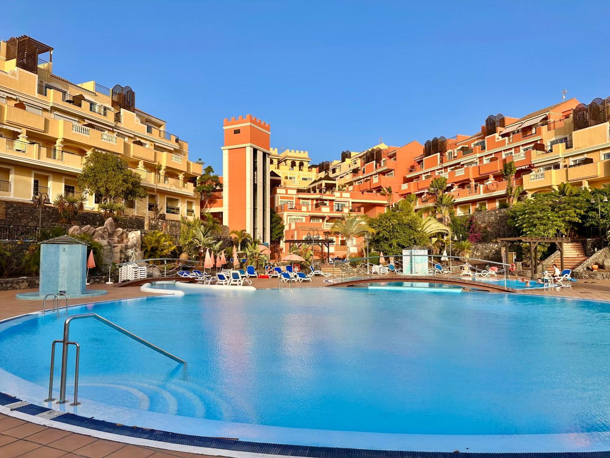 לוס כריסטיאנוס Sunny Apartment & Heated Pool מראה חיצוני תמונה